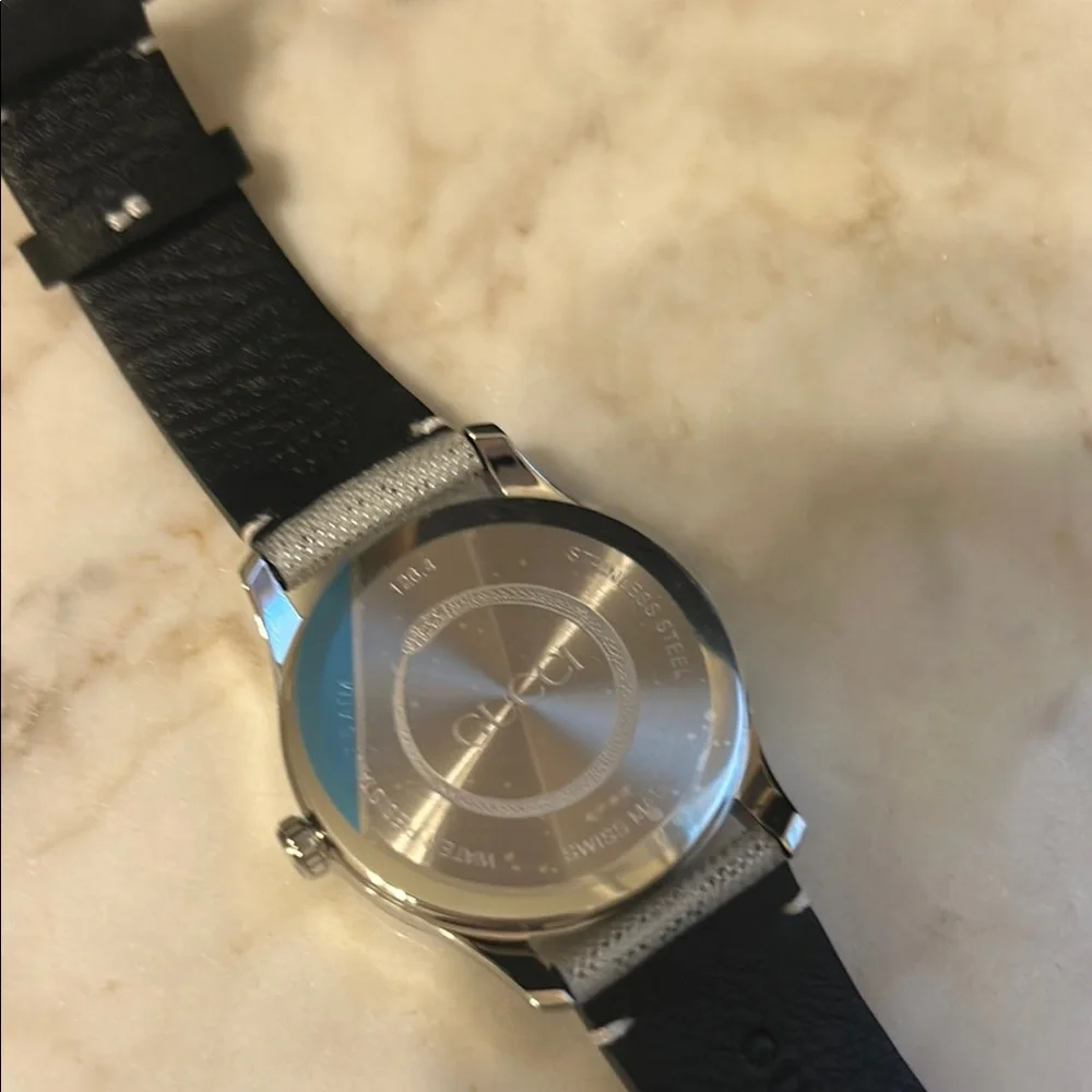 Gucci Silver unisex hologram Watch-new